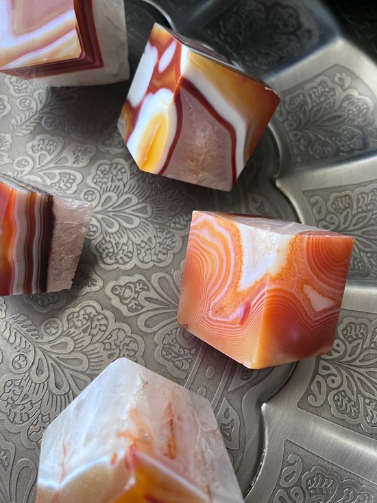 Carnelian cube - Picture 4 of 7